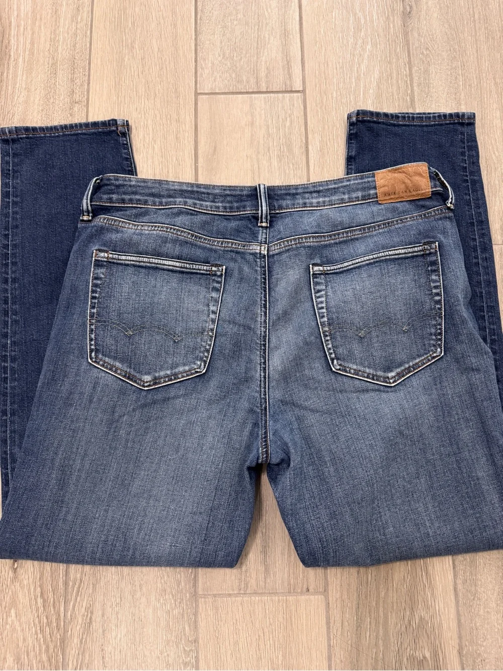 American Eagle  Mens Athletic Fit Jeans size 36